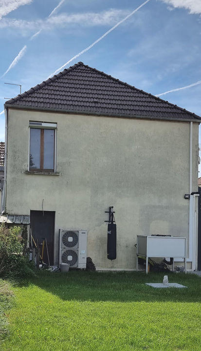 Maison - 230 m² - 7 pièces