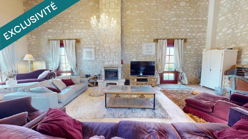 Maison - 340 m² - 7 pièces