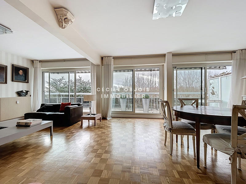 Duplex - 111 m² - 5 pièces