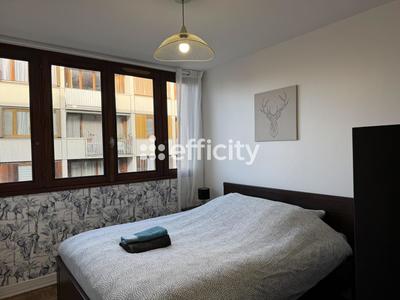 Appartement - 97 m² - 5 pièces