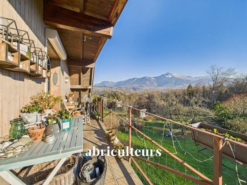 Maison ancienne - 433 m² - 16 pièces