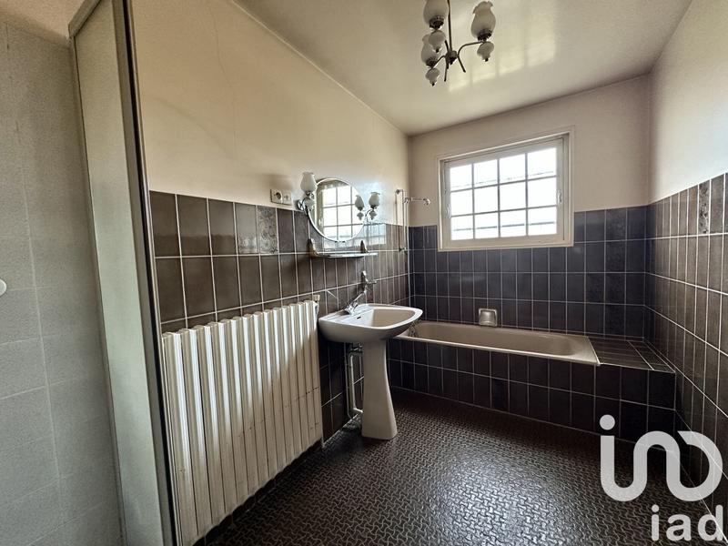 Maison - 121 m² - 7 pièces