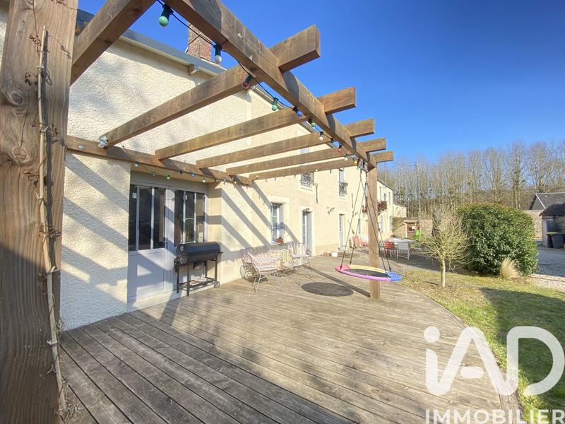 Maison - 207 m² - 8 pièces