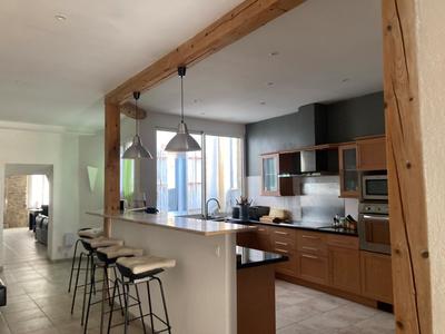 Maison de village - 210 m² - 7 pièces