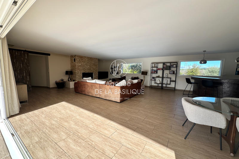 Villa - 225 m² - 7 pièces
