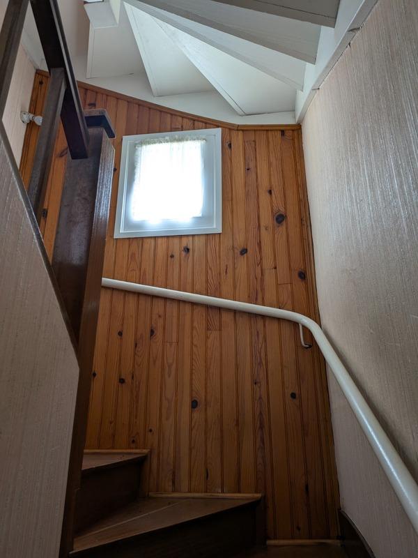 Maison - 140 m² - 9 pièces