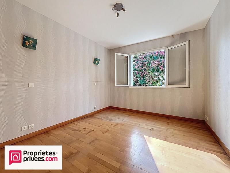 Maison - 192 m² - 6 pièces