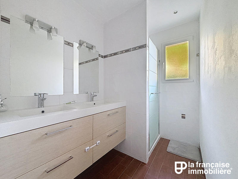 Maison - 170 m² - 7 pièces