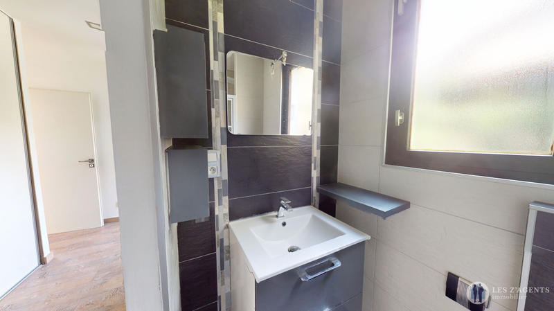 Maison - 103 m² - 5 pièces