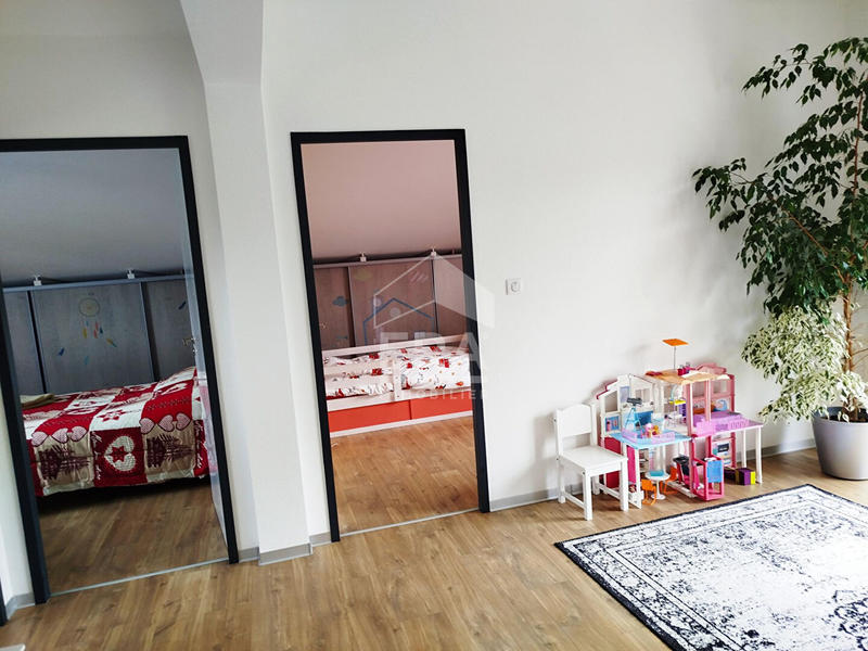 Maison - 152 m² - 6 pièces