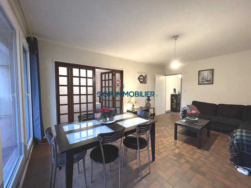 Appartement - 80 m² - 4 pièces