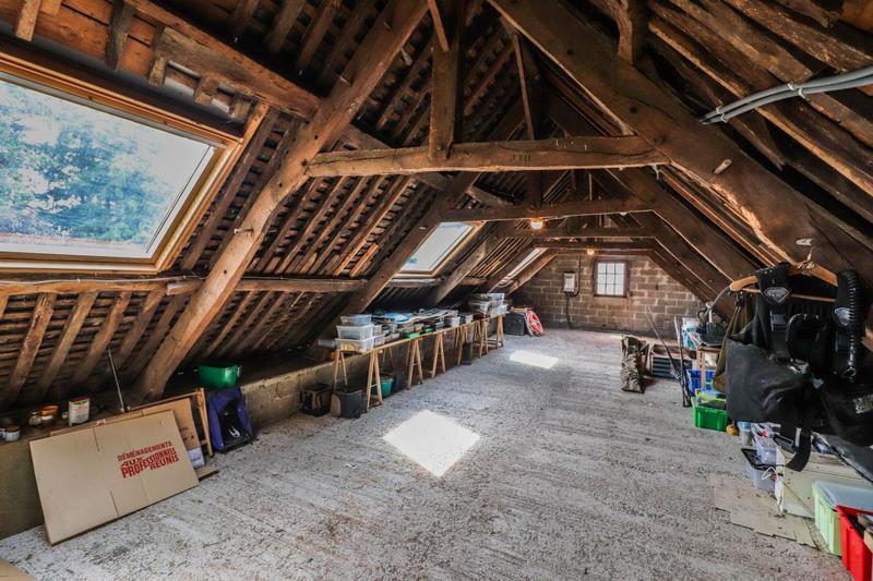 Maison - 226 m² - 7 pièces