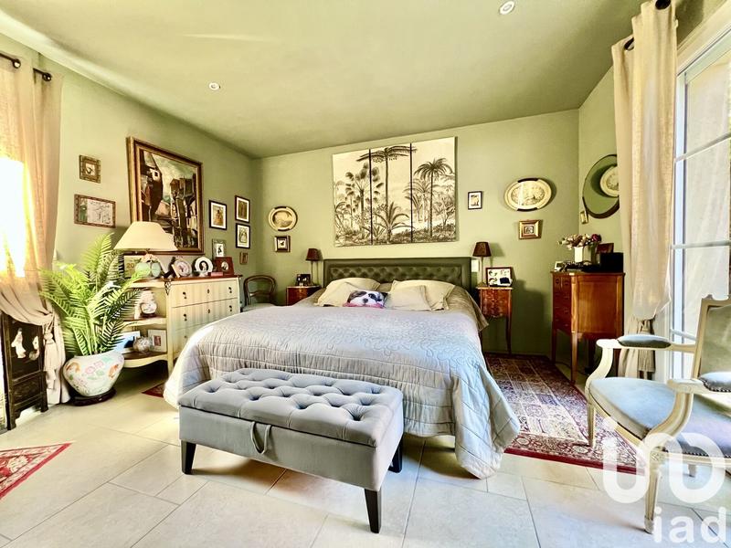 Maison - 180 m² - 5 pièces