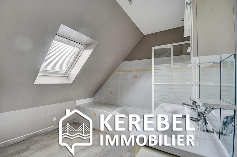 Maison - 99 m² - 5 pièces