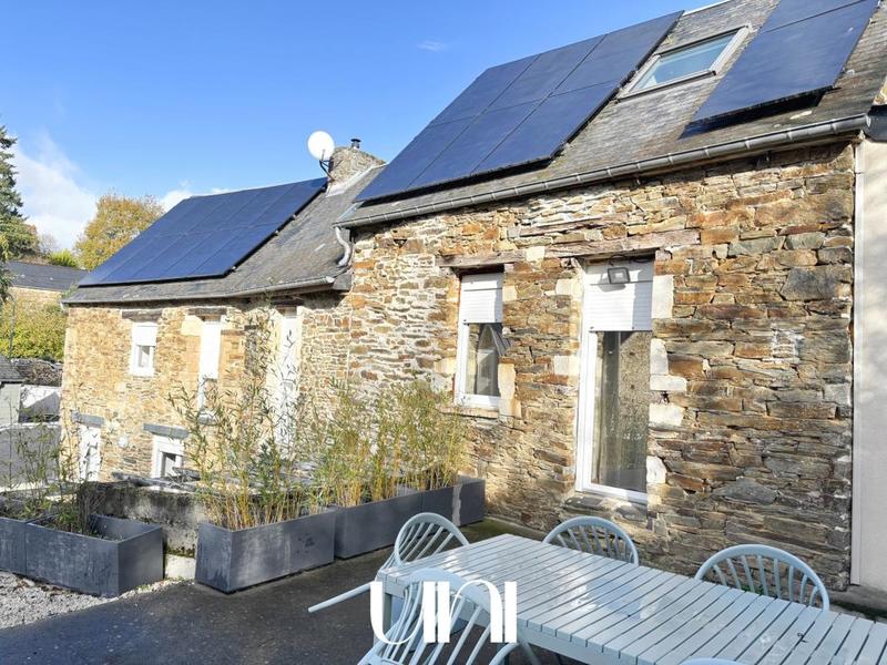 Maison - 210 m² - 6 pièces