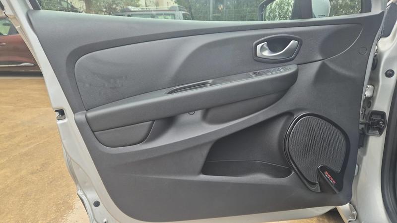 Renault Clio IV 0.9 TCe 75 Trend - 5 places