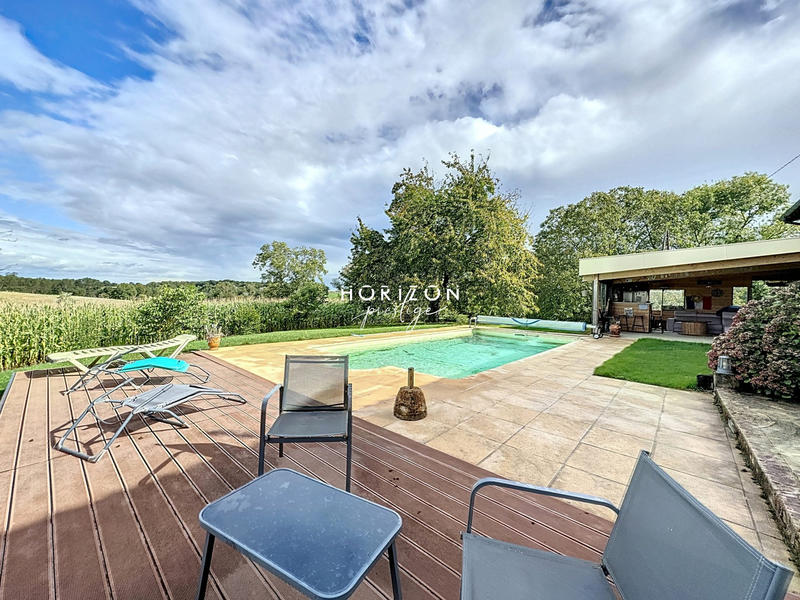 Ferme - 273 m² - 8 pièces