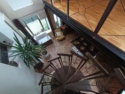 Maison - 202 m² - 8 pièces