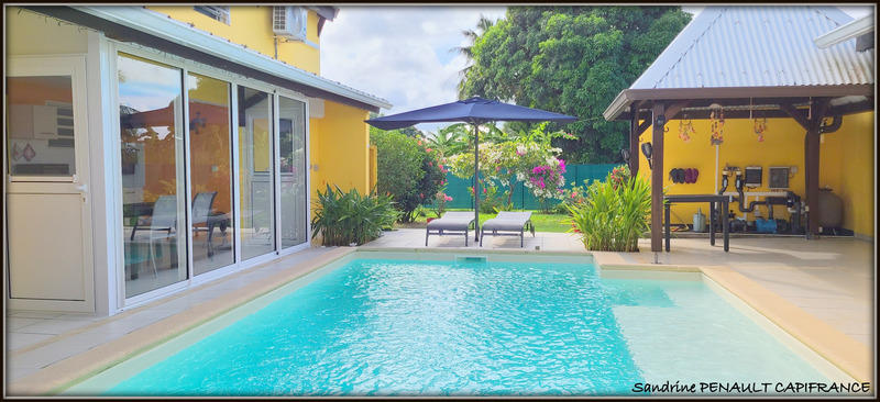 Maison - 165 m² - 8 pièces