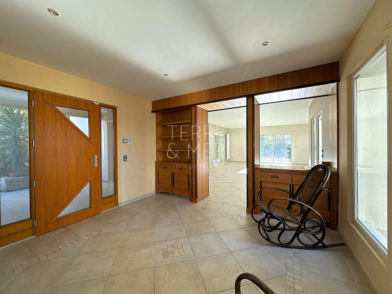 Maison - 180 m² - 6 pièces