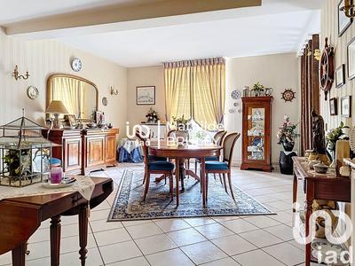 Appartement - 170 m² - 6 pièces