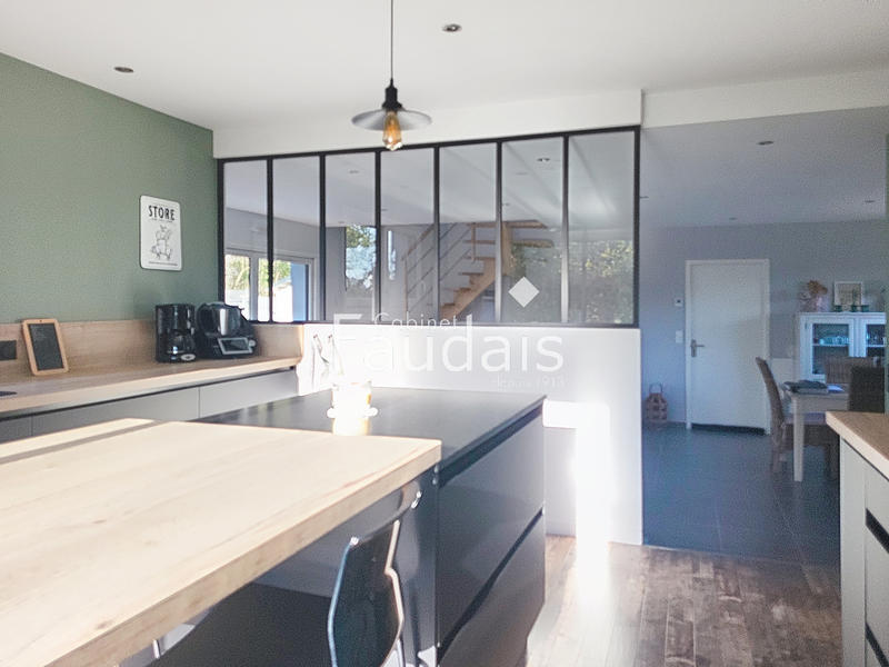 Maison - 144 m² - 6 pièces