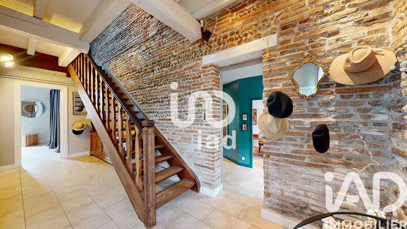 Maison - 260 m² - 9 pièces