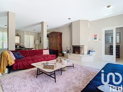 Maison - 280 m² - 7 pièces