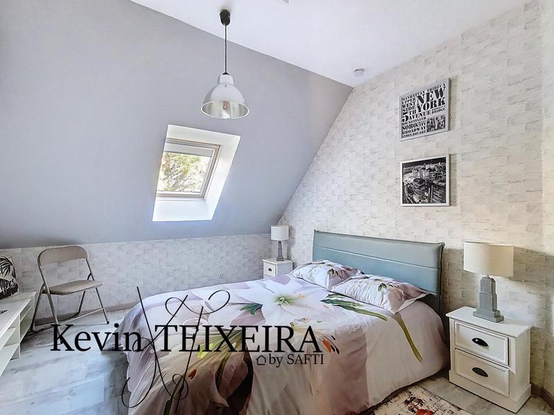 Maison - 210 m² - 8 pièces