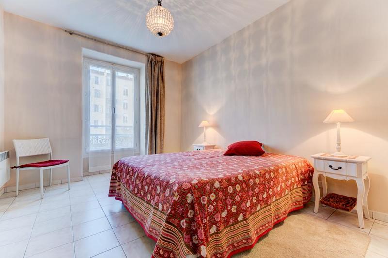 Appartement - 85 m² - 3 pièces