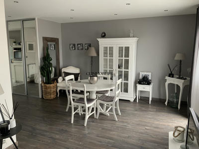 Appartement - 70 m² - 3 pièces