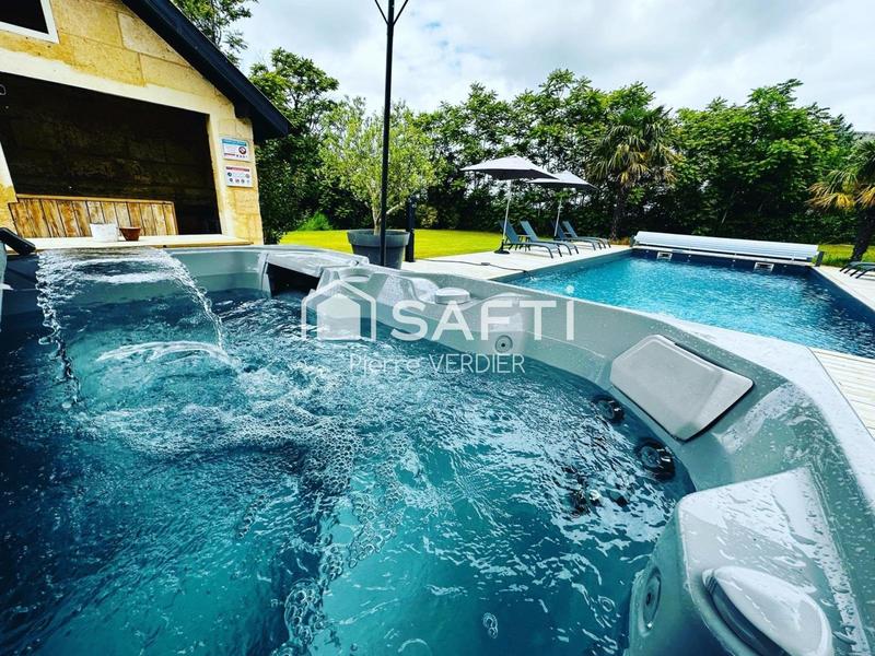 Maison - 500 m² - 16 pièces