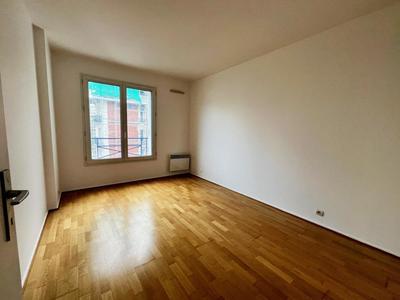 Appartement - 87 m² - 4 pièces