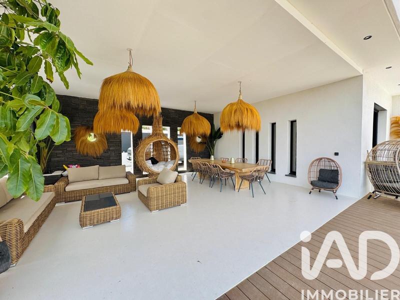 Maison - 190 m² - 7 pièces