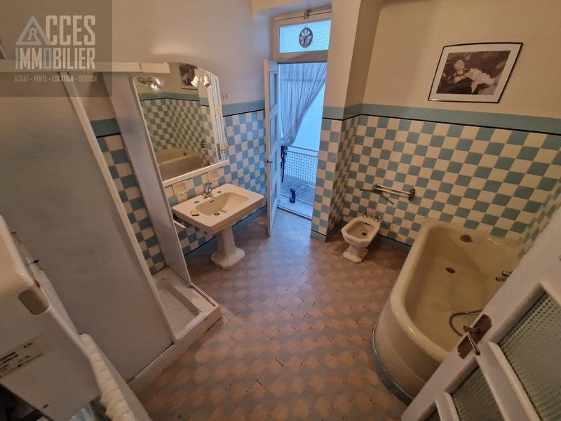 Maison de village - 232 m² - 7 pièces