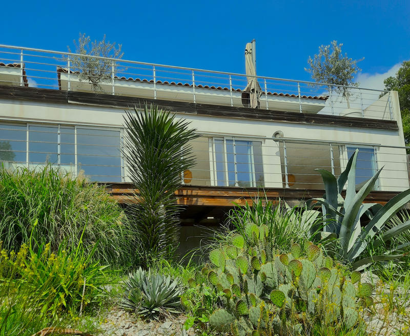 Maison - 200 m² - 6 pièces