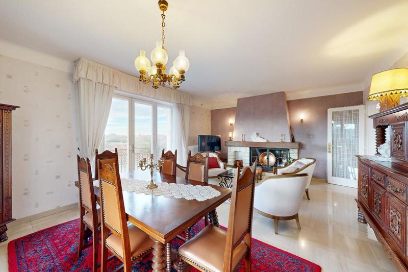 Appartement - 155 m² - 5 pièces