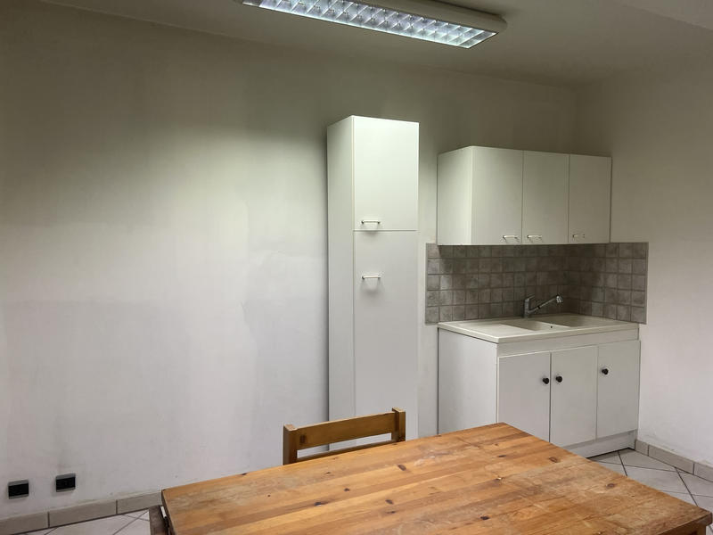 Bureau - 75 m² - 3 pièces