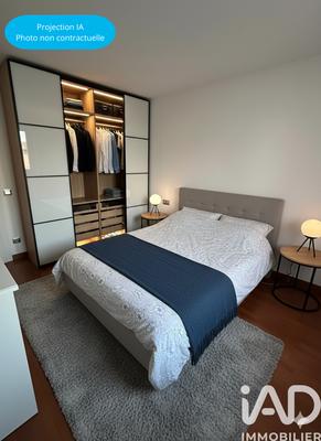 Appartement - 100 m² - 5 pièces