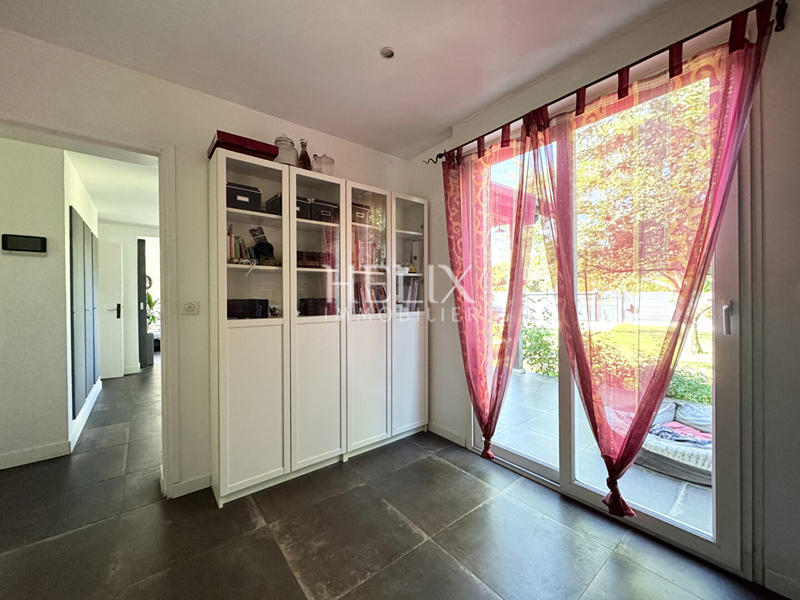 Maison - 163 m² - 9 pièces