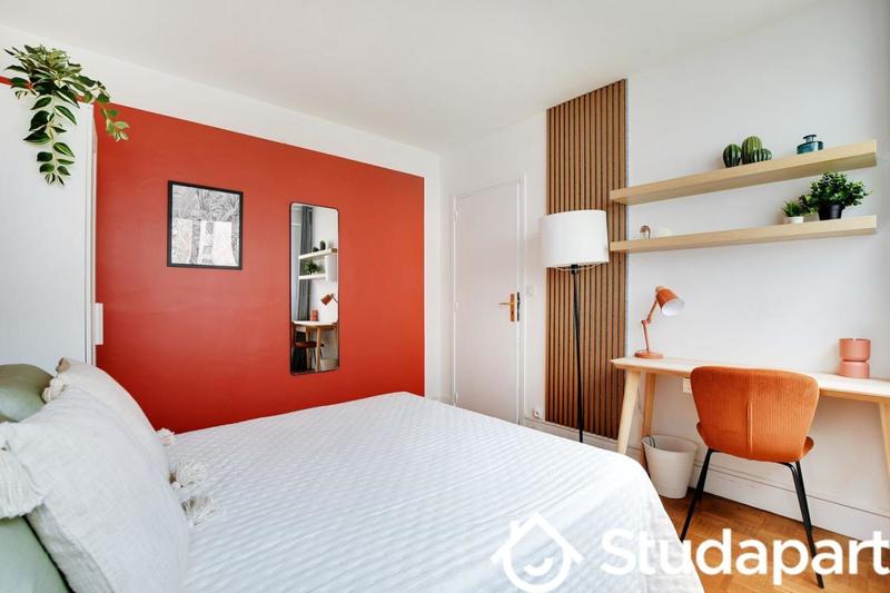 Chambre - 11 m² - 1 pièce