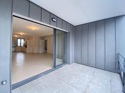 Appartement - 93 m² - 3 pièces