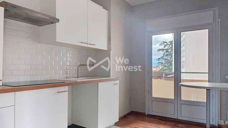 Appartement - 93 m² - 4 pièces