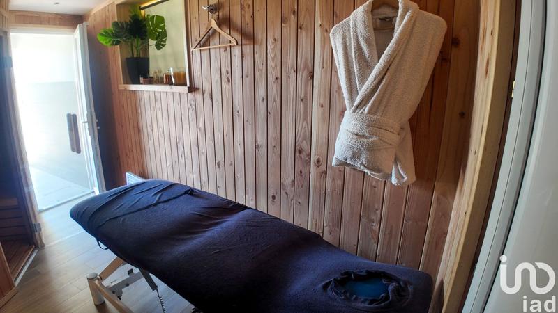 Maison - 186 m² - 6 pièces