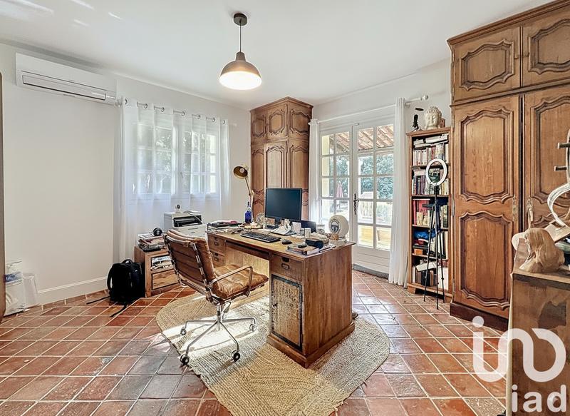 Maison - 270 m² - 6 pièces