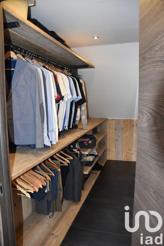 Maison - 213 m² - 6 pièces