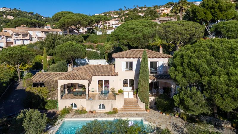 Villa - 153 m² - 6 pièces