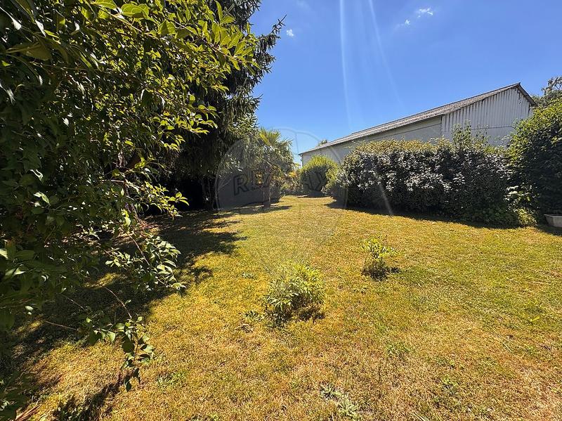 Longère - 233 m² - 10 pièces