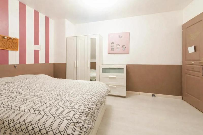 Maison - 200 m² - 8 pièces