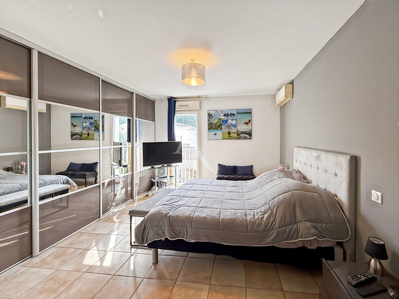 Maison - 163 m² - 6 pièces